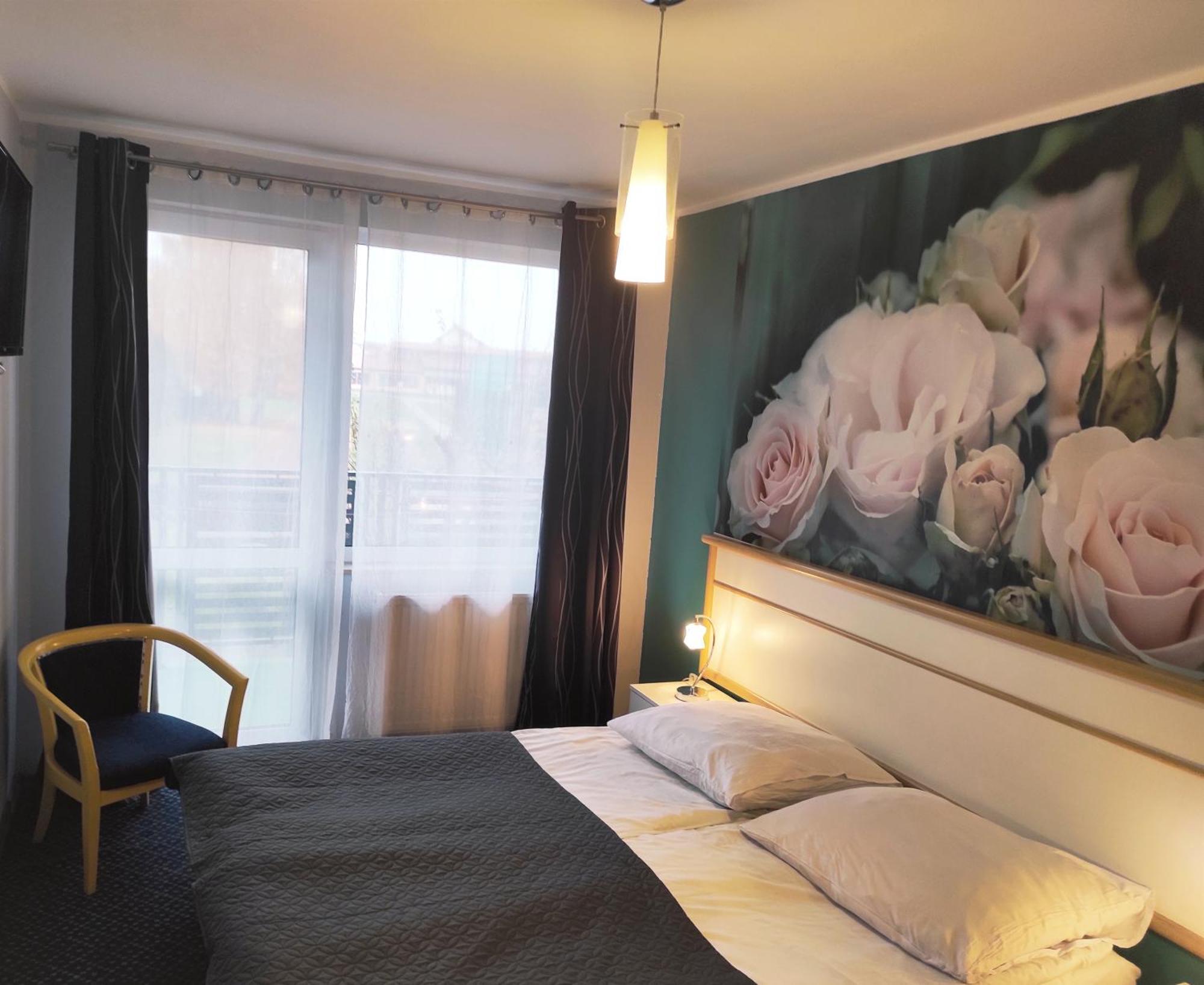 Pod Różą B&B Ustka Exterior foto
