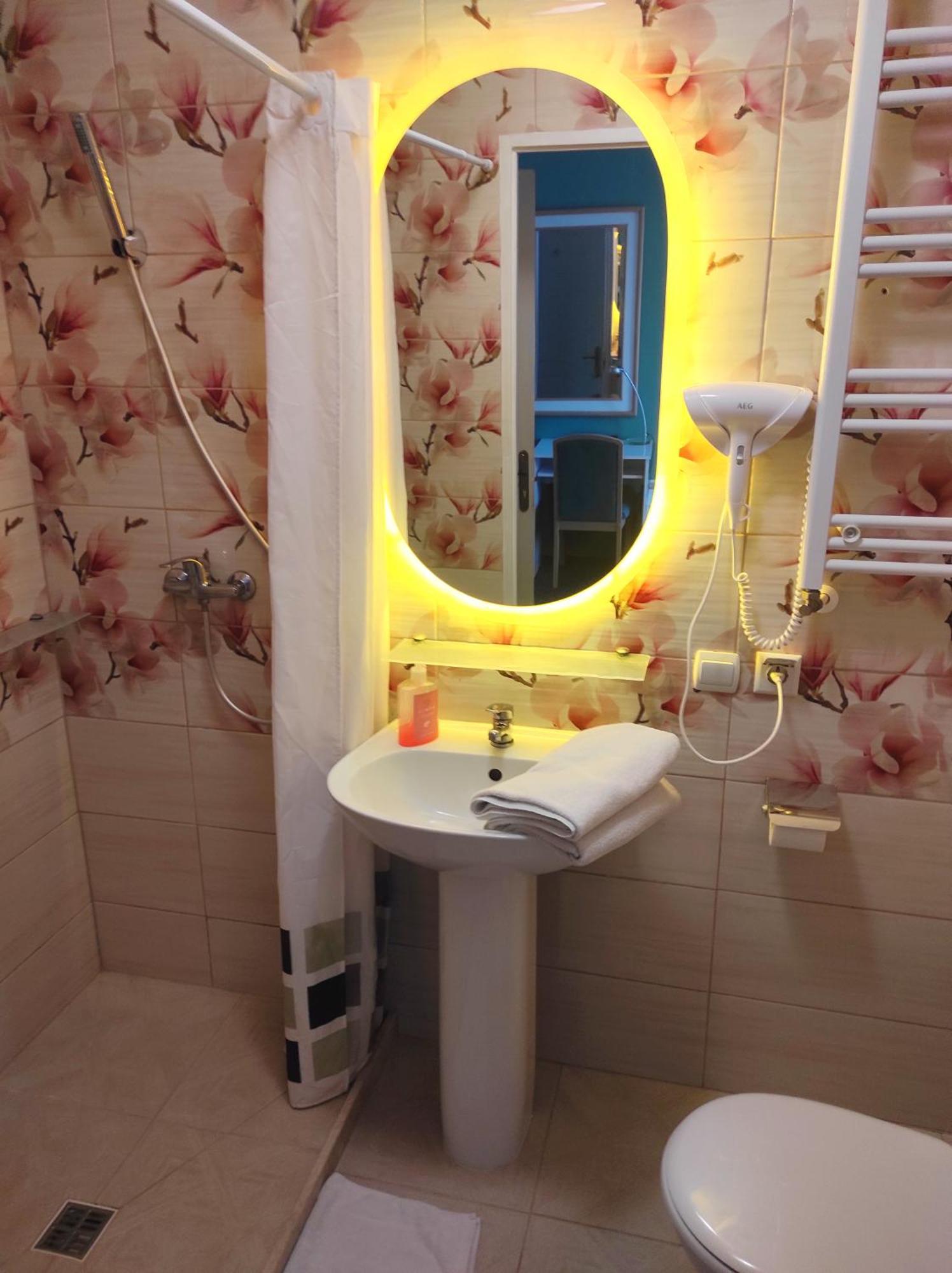 Pod Różą B&B Ustka Exterior foto